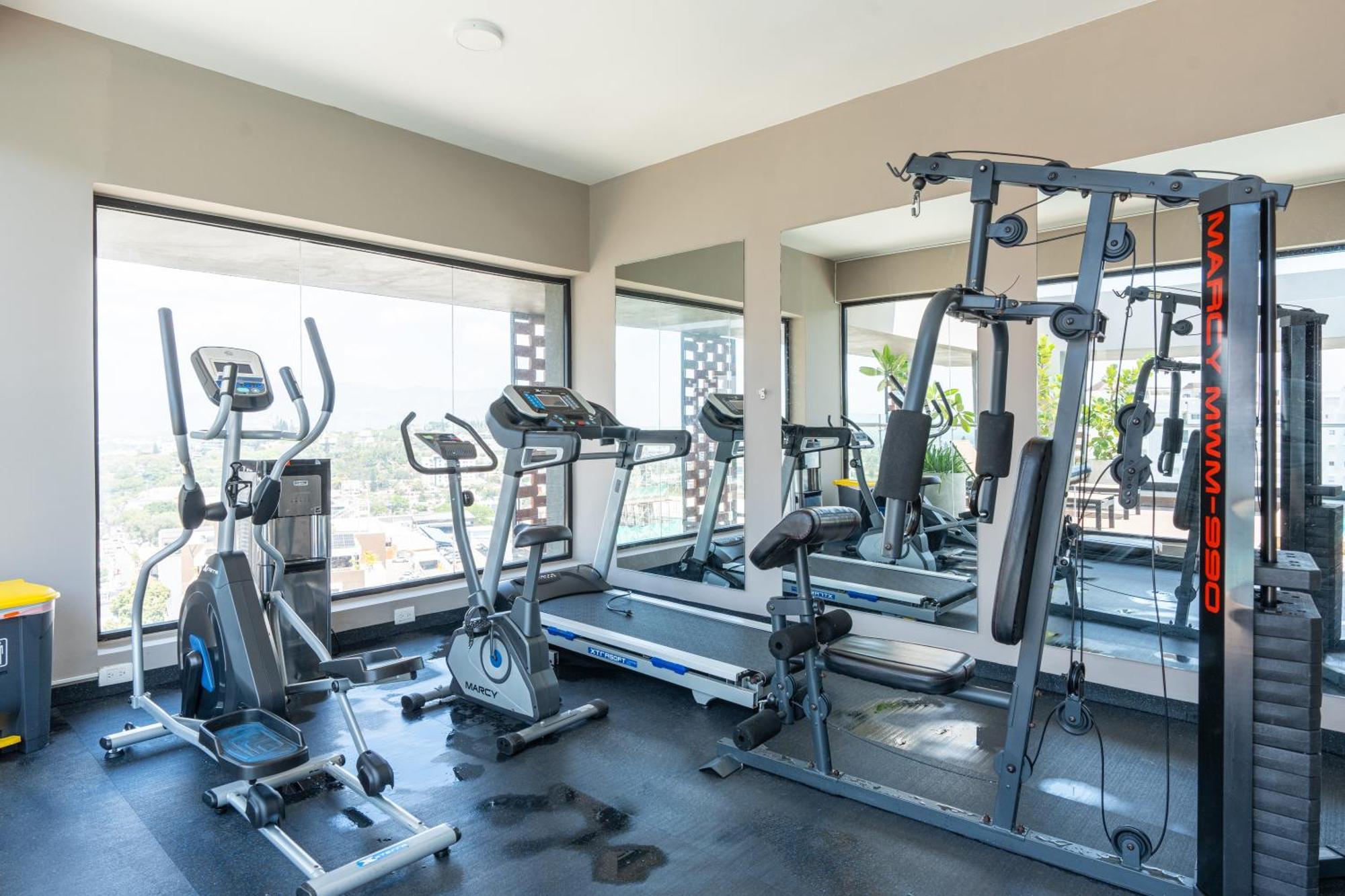 Modern Luxury Condo With Rooftop Pool & Gym Santiago De Los Caballeros Exteriér fotografie