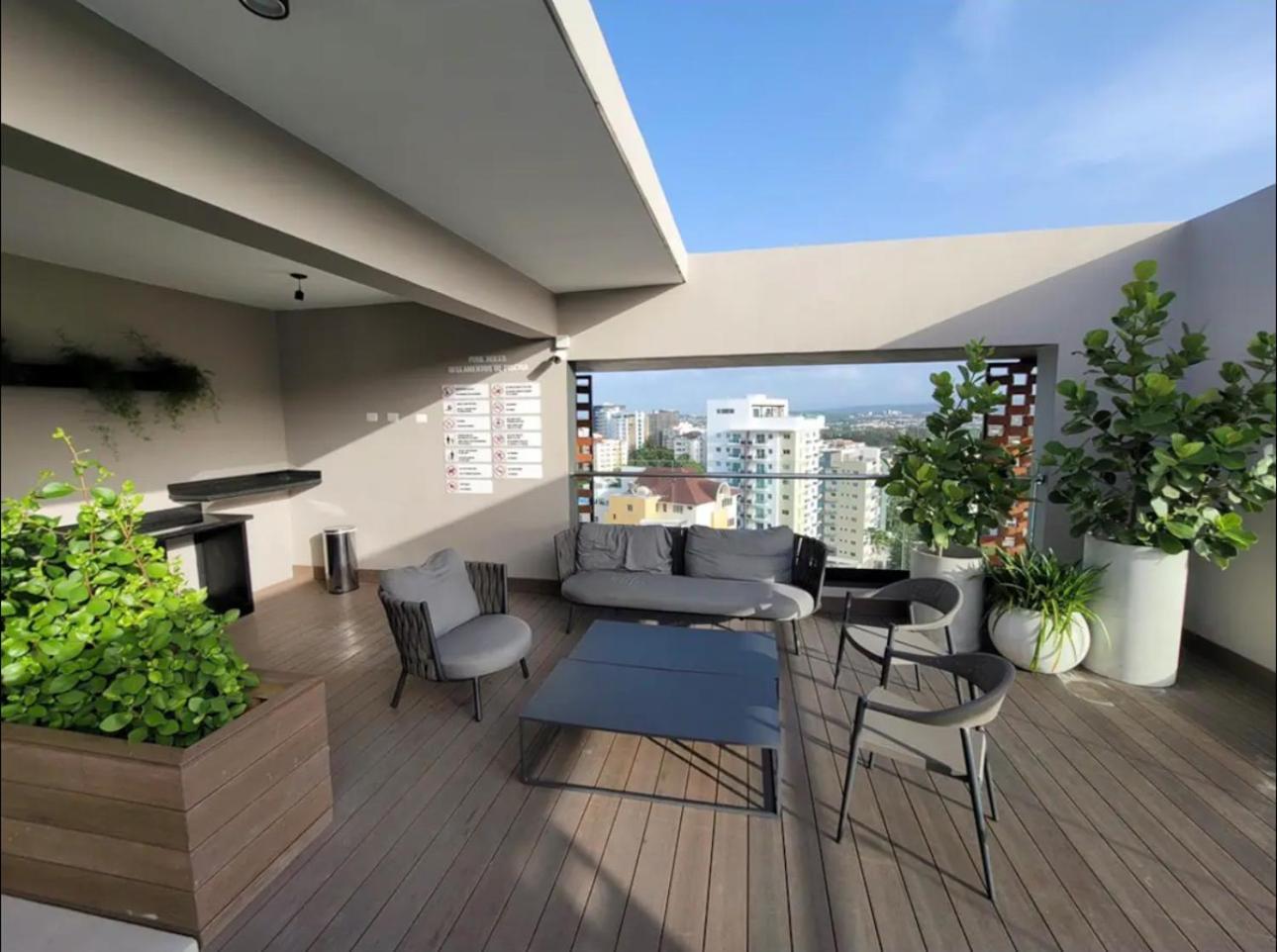 Modern Luxury Condo With Rooftop Pool & Gym Santiago De Los Caballeros Exteriér fotografie